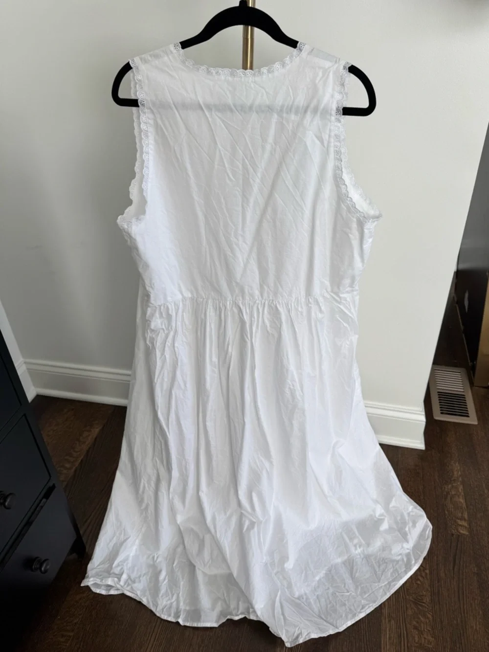 NEOT Laneway The Label Ivory Maxi Cotton Gown - Picture 4 of 5